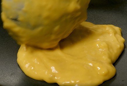 Фото шага рецепта Банановые оладьи 140297 шаг 6  