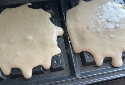 Фото шага рецепта Банановые вафли 174263 шаг 11  