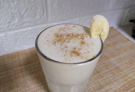 Фото шага рецепта Молочный коктейль с бананом 190342 шаг 9  