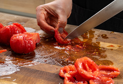 Фото шага рецепта Барабулька в томатном соусе 189272 шаг 5  