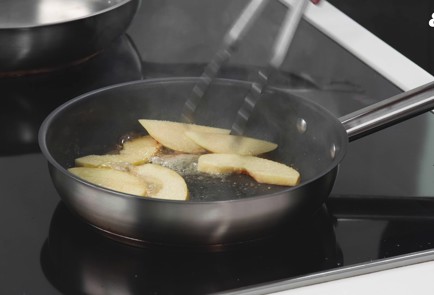 Фото шага рецепта Баранина с айвой и бататом 175272 шаг 4  