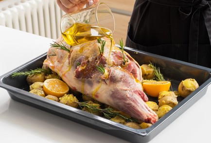 Фото шага рецепта Баранина в духовке с черносливом по рецепту Джейми Оливера 151799 шаг 6  