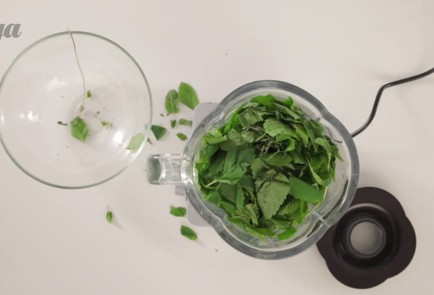 Фото шага рецепта Баранья нога в мятной панировке 18570 шаг 1  