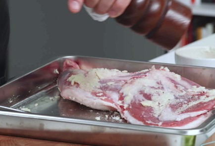 Фото шага рецепта Баранья нога в духовке 153096 шаг 3  