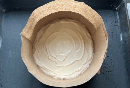 Фото шага рецепта Баскский чизкейк 189755 шаг 8  