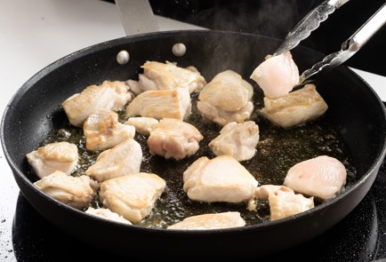 Фото шага рецепта Бастардо из курицы 151412 шаг 2  