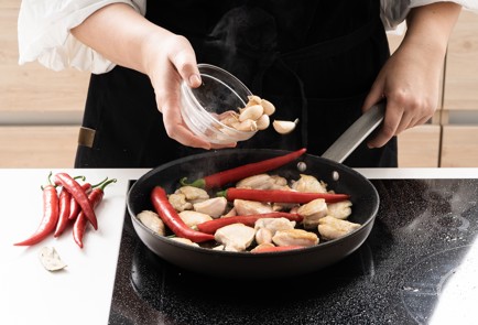 Фото шага рецепта Бастардо из курицы 151412 шаг 3  