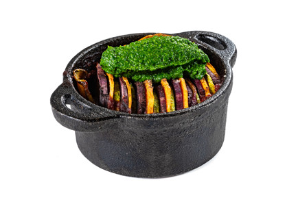 Фото шага рецепта Батат в духовке с овощами и зеленым соусом 191258 шаг 10  