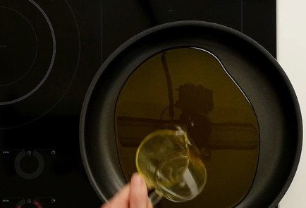 Фото шага рецепта Жареная картошка бататахарра 114372 шаг 4  