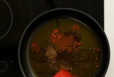 Фото шага рецепта Жареная картошка бататахарра 114372 шаг 5  