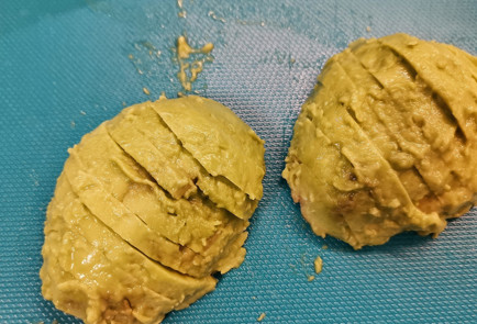 Фото шага рецепта Базиликовые кетотосты с авокадо 151773 шаг 15  