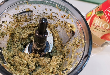 Фото шага рецепта Базиликовый соуснамазка на сливочном масле 151759 шаг 12  