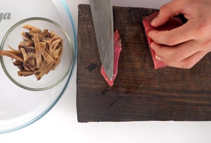 Фото шага рецепта Бефстроганов 33435 шаг 1  