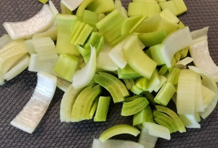 Фото шага рецепта Белковая яичница с сыром в духовке 152507 шаг 2  