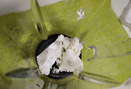 Фото шага рецепта Белковый коктейль шоколаднобанановый 189834 шаг 1  