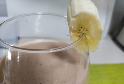 Фото шага рецепта Белковый коктейль шоколаднобанановый 189834 шаг 9  