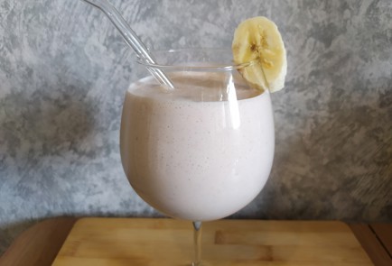 Фото шага рецепта Белковый коктейль с бананом и овсянкой 188871 шаг 10  
