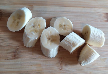 Фото шага рецепта Белковый коктейль с бананом и овсянкой 188871 шаг 6  