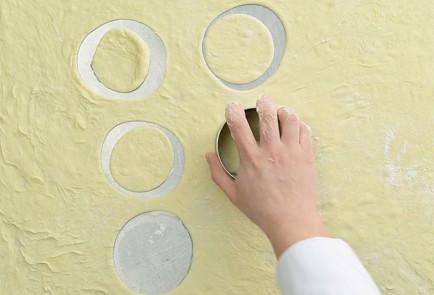 Фото шага рецепта Берлинер 50649 шаг 4  