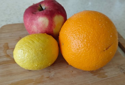 Фото шага рецепта Безалкогольный глинтвейн 191057 шаг 1  