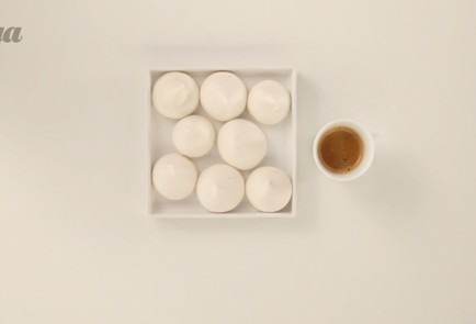 Фото шага рецепта Безе с кардамоном 26516 шаг 3  