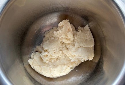 Фото шага рецепта Безглютеновые профитроли 175482 шаг 6