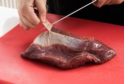 Фото шага рецепта Бифштекс Робеспьер 151405 шаг 1