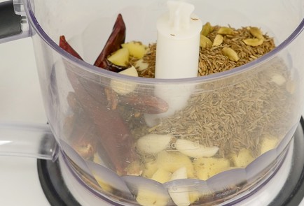 Фото шага рецепта Индийский плов бирьяни 93343 шаг 1  