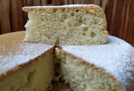 Фото шага рецепта Бисквит в мультиварке 188255 шаг 15