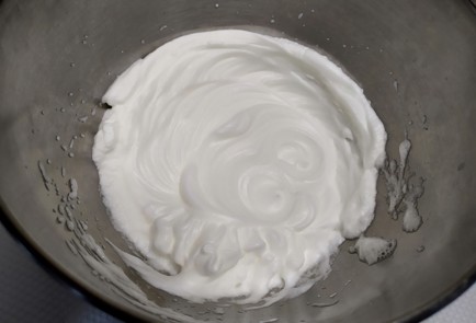 Фото шага рецепта Бисквит в мультиварке 188255 шаг 4