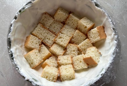 Фото шага рецепта Бисквитный торт с киви 174250 шаг 17  