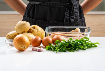 Фото шага рецепта Биточки из минтая 190498 шаг 1  