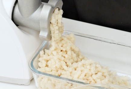 Фото шага рецепта Биточки из рыбы с картофельным пюре 91464 шаг 3  