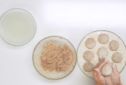 Фото шага рецепта Биточки 140419 шаг 6