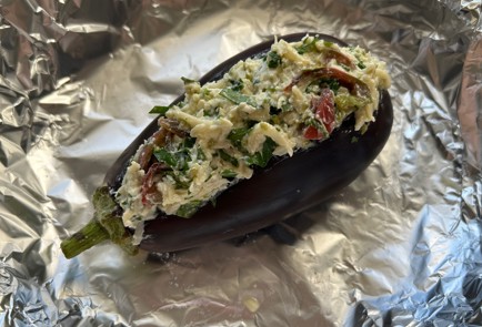 Фото шага рецепта Битые баклажаны с сыром и помидором 174529 шаг 10  