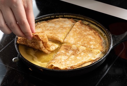 Фото шага рецепта Блинчики крепсюзетт 138913 шаг 5  