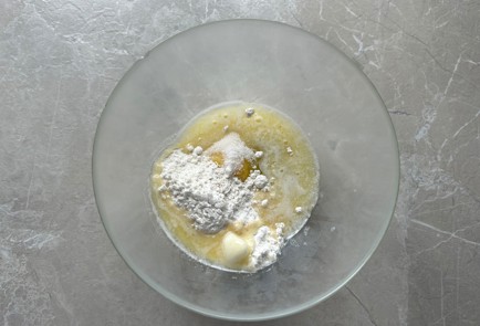 Фото шага рецепта Блинчики с бананом и вареной сгущенкой 189374 шаг 3  