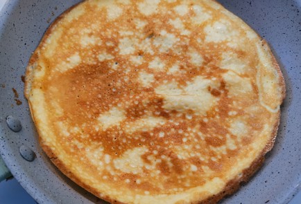 Фото шага рецепта Блинчики с фаршем 191414 шаг 11