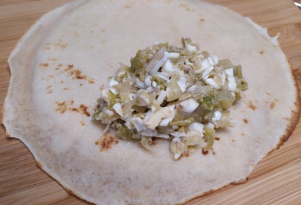 Фото шага рецепта Блинчики с капустой и яйцом 189100 шаг 9  