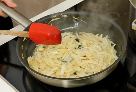 Фото шага рецепта Блинчики с мясом 126417 шаг 4  