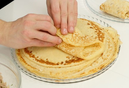 Фото шага рецепта Блинчики с мясом 126417 шаг 7  