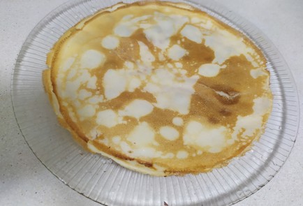 Фото шага рецепта Блинчики с сыром рикотта и голубикой 189725 шаг 3  