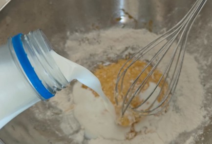 Фото шага рецепта Блинчики с красной рыбой 190656 шаг 5