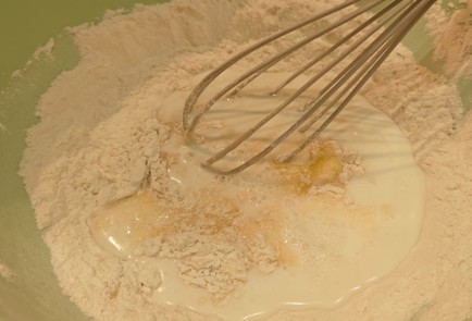 Фото шага рецепта Блинчики с сыром и колбасой 190892 шаг 5  