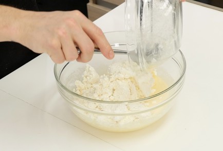 Фото шага рецепта Блинчики с творогом 126418 шаг 4  