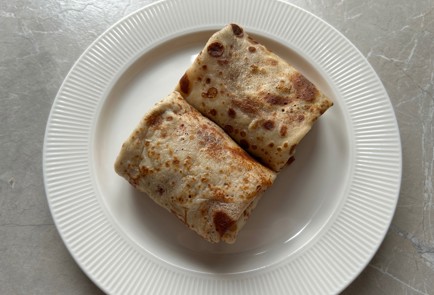 Фото шага рецепта Блинчики с творогом 189809 шаг 10  