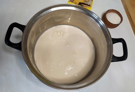 Фото шага рецепта Блинчики с творожным сыром и малиной 188950 шаг 1  