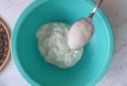 Фото шага рецепта Оладьи с яблоком 191311 шаг 1  