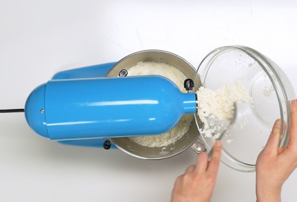 Фото шага рецепта Блинный торт 140435 шаг 5  