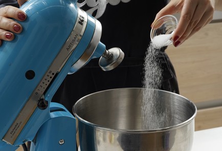 Фото шага рецепта Блины без муки с кедровыми орешками 153225 шаг 4  